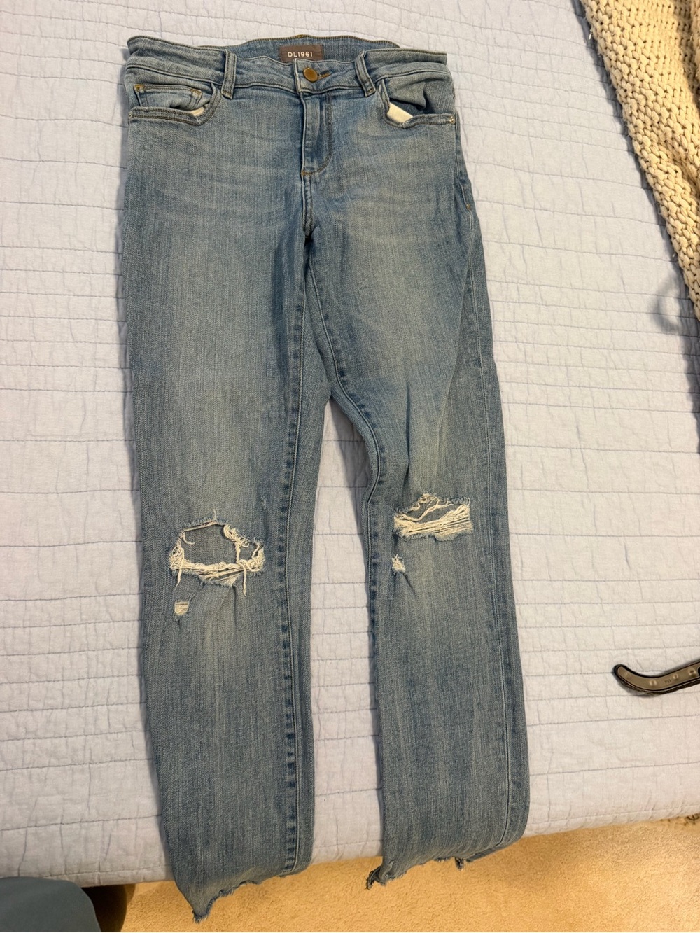 DL1961 Light Blue Straight Leg Jeans with Knee Rips